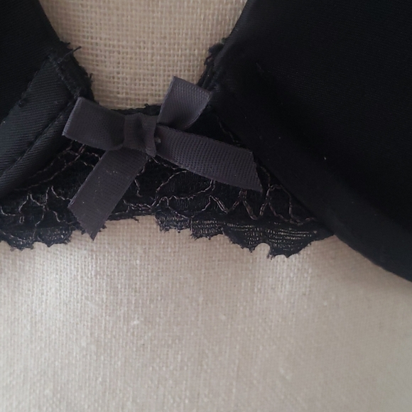 Dream Angel's black push up - Picture 2 of 7